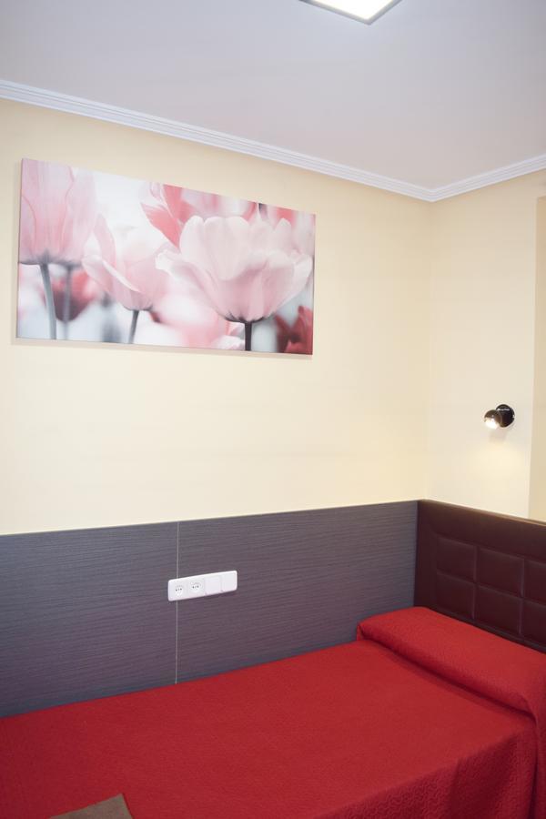 Hostal Numancia Madrid Eksteriør bilde